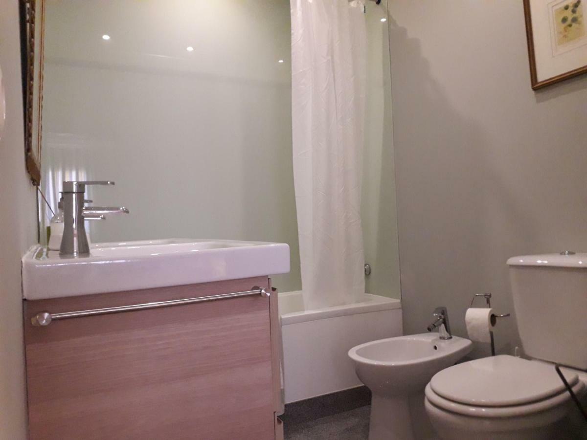פונשל Peaceful Top Floor Apt W Balconies - Cambridge Right - Ac מראה חיצוני תמונה